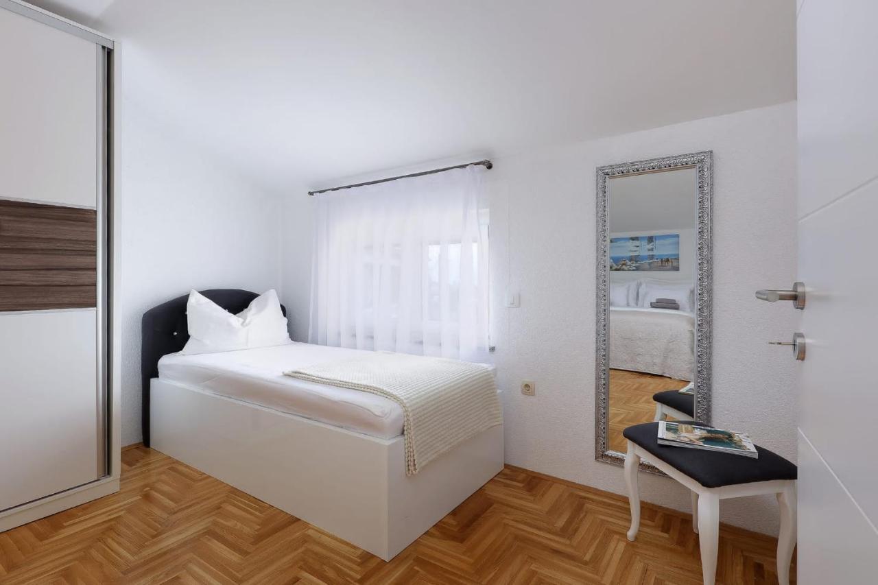 Apartments Alen Crikvenica Eksteriør bilde